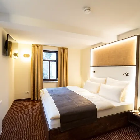 Goldener Hirsch 4* Suhl